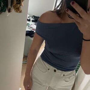 Off-Shoulder Paloma Wool Top